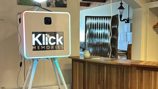 Photobooth (Modern/LED/ Vintage)