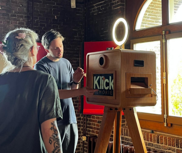 Photobooth (Modern/LED/ Vintage)