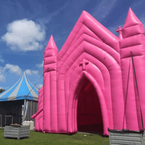 Roze Opblaasbare Kerk 5 Roze Opblaasbare Kerk